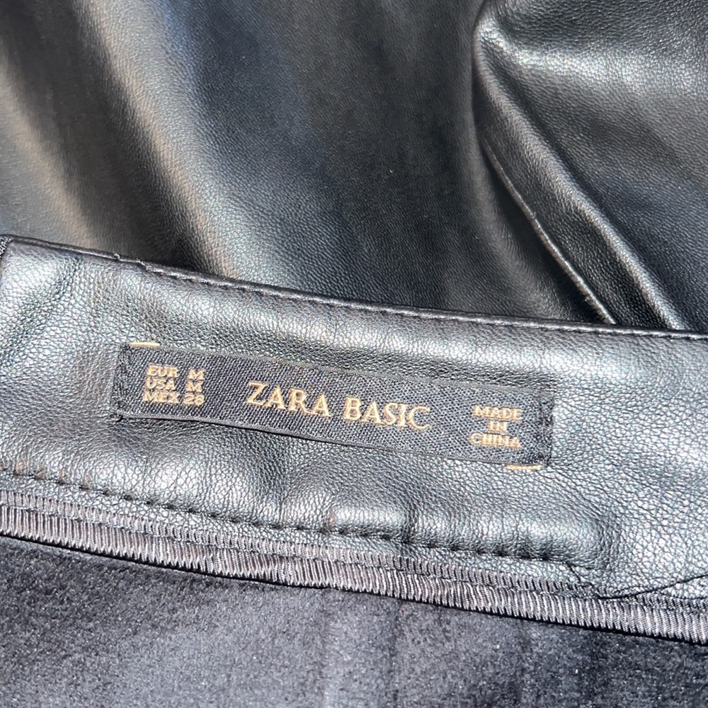 Zara Basic Size Medium Knee Length Faux Leather S… - image 6